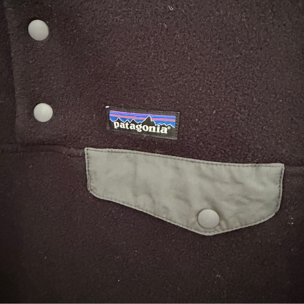 Patagonia Lightweight Synchilla Snap-T Fleece Pullover in Black. Size Medium - Picture 4 of 8